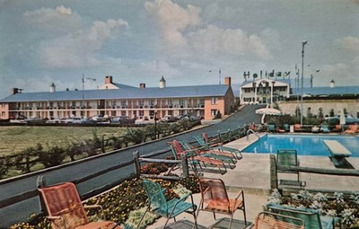 Highspire, PA. Holiday East - Early Postcard