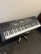 Yamaha EZ-220 Digital Keyboard