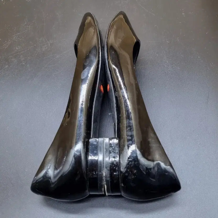 Lacoste Total Motion Pumps Size 225 thumbnail 3