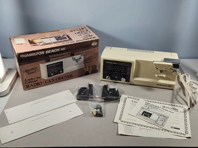 Vtg Hamilton Beach Scovill Model 400 Under Cabinet Radio / Can Opener MOVIE PROP