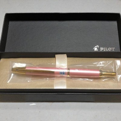 Pilot Capless Decimo 18K Fountain Pen Sakura Pink F Nib 2017 Boxed