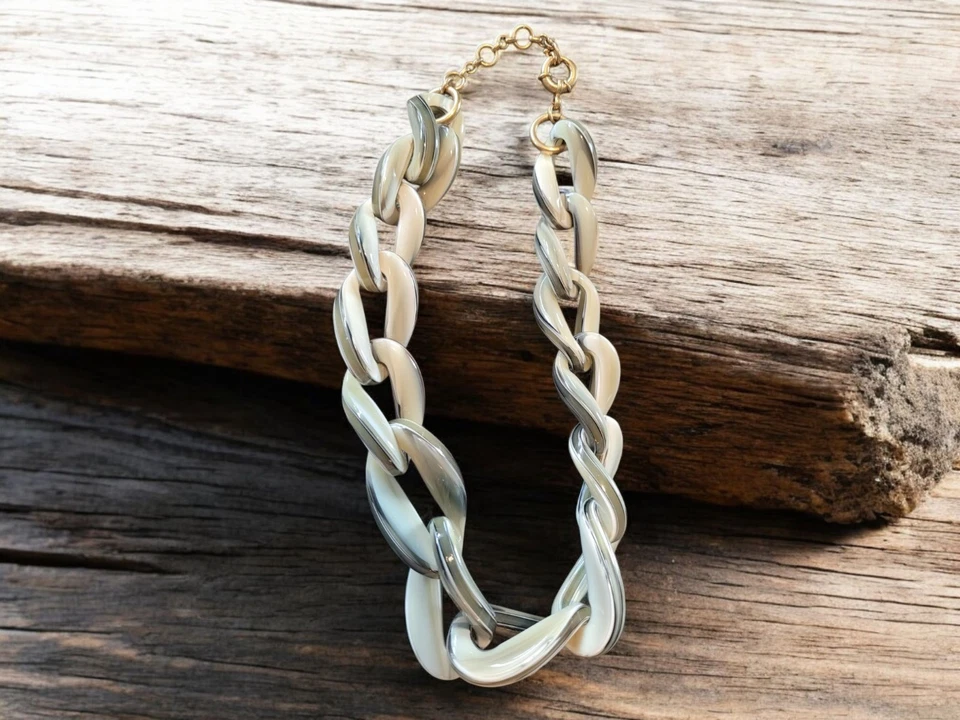 Banana Republic Chunky Grey Resin Necklace - Image 2 of 4