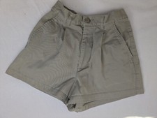 Vintage Women's Banana Republic High Rise Pleated Khaki Shorts Size 2