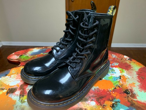 dr martens patent size 5