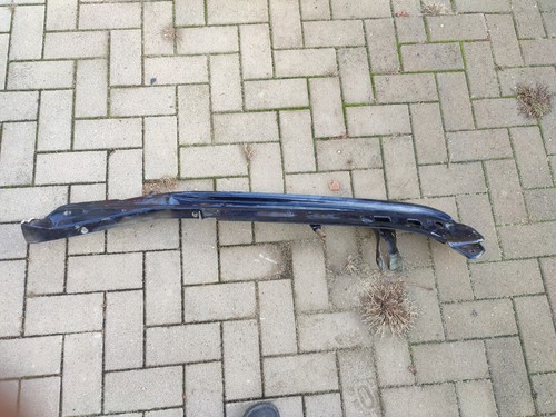 Halter Träger Kotflügel vorne links 7L6805919B VW Touareg Bj 08 Schwarz met