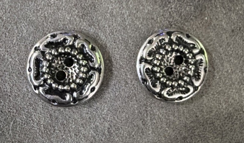 Vtg Silver tone Metal Buttons Lot of 2 flower/Braiding Edge 3/4"
