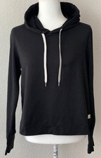 VUORI Halo Essential Hoodie Sz M Crop Performance Sweatshirt Heather Black VW226