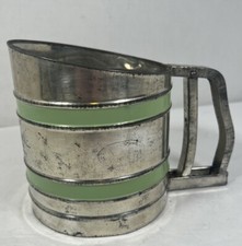 SAVORY SIFT - CHINE FLOUR SIFTER Farmhouse Kitchen Collectibles USA MADE. OLD