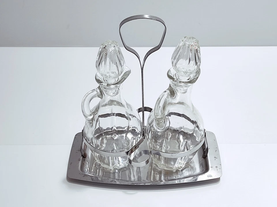 Oliera acetiera antica color argento in vetro vintage olio aceto Anni 60 70 - Immagine 3 di 4