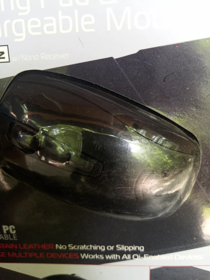 Almohadilla de carga inalámbrica Tzumi y mouse inalámbrico recargable - habilitado para Qi - nuevo Foto 4 de 4