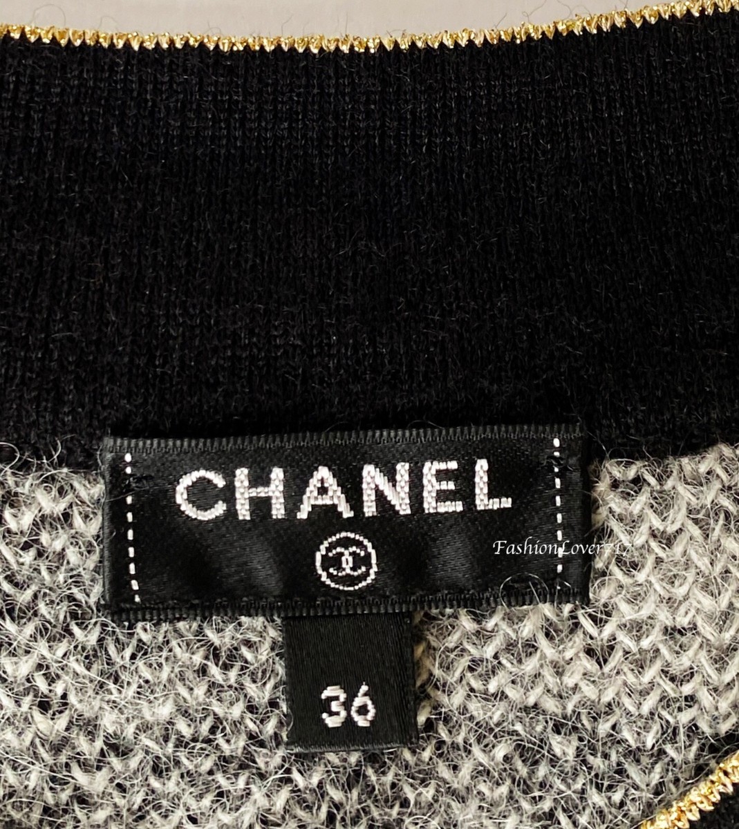 NEW 20A CHANEL ALPACA BLACK WHITE GOLD CC BUTTONS SWEATER PULLOVER