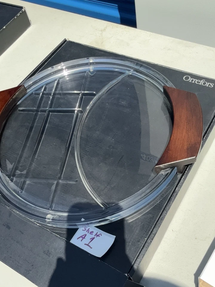 Plato de queso Orrefors Street Serveware cristal y madera elegante Kosta Suecia 14" Foto 4 de 4