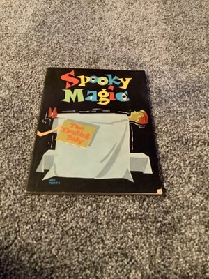 Vintage 1958 Spooky Magic Book The Floating  Body by L Kettlekamp, Free Shipping