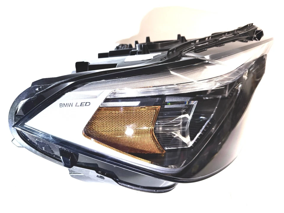 Faro derecho BMW X1 2021 LED con xenón adaptativo 63,11-7472260-06  Foto 3 de 4