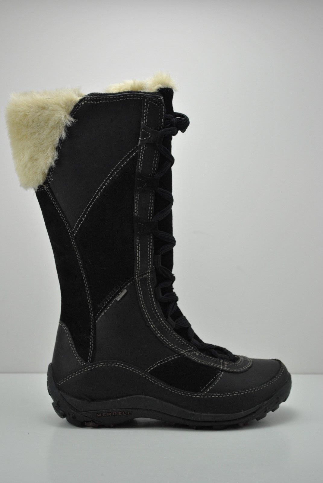 snow boots size 5.5