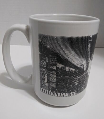 Vintage New York City Skyline Coffee Mug WTC Twin Towers, Sony  - Picture 1 of 5