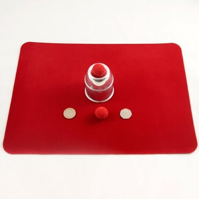 Nahaufnahmematte für Magic von Uday! Rot 12,5''x17''