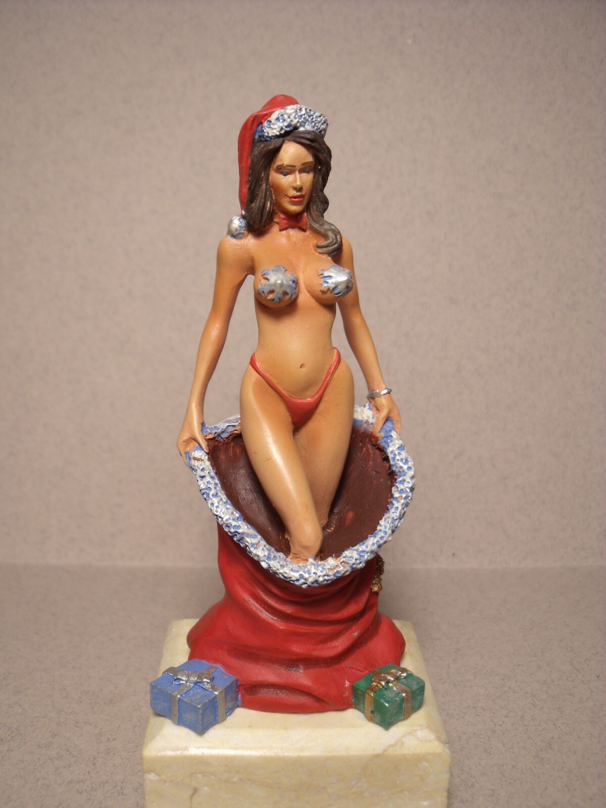 Figurine 1/18 Girl Sisi Vroom non peinte pour miniatures Norev et Minichamps