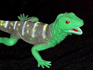 basilisk lizard toy