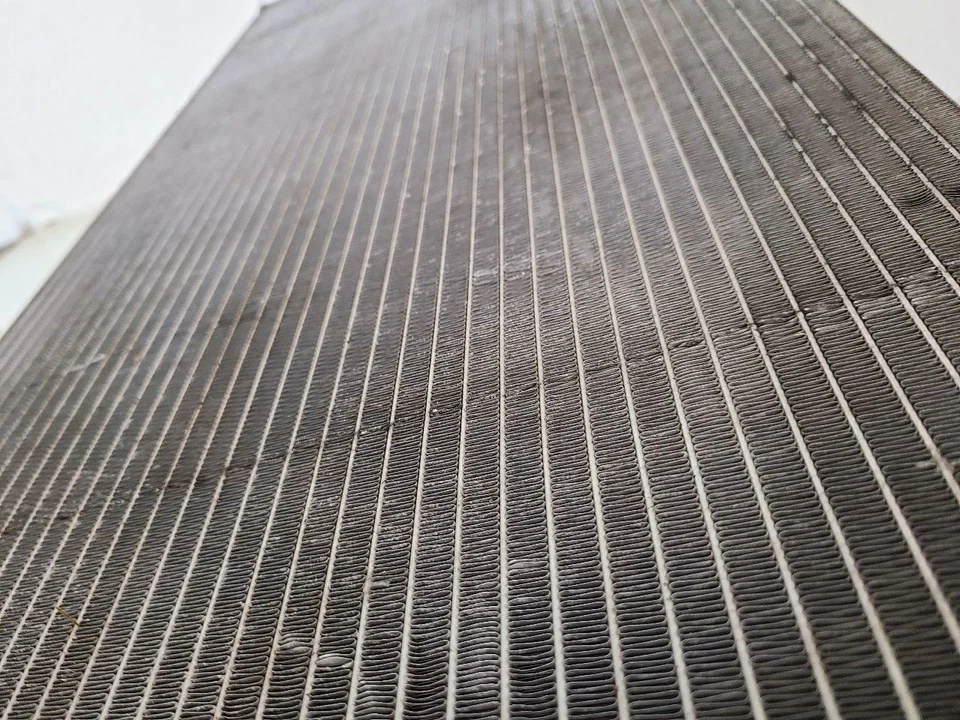 Lincoln MKC 2015-2019 condensador de CA 2,0 L EJ7Z19712B 15-19 Foto 3 de 4