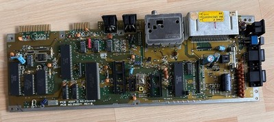 Commodore C64 Mainboard 250469 / ARTWORK NO.2523 II REV.3   #07 26