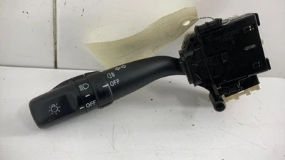 Commodo phare TOYOTA COROLLA VERSO 2 PHASE 1 8414005110 2ADFTV - Photo 1/4