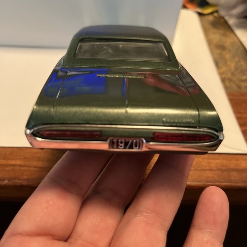 1970 Pontiac Bonneville Plastic Promo Model 1/25 Scale Dark Green Bank? - Picture 10 of 13