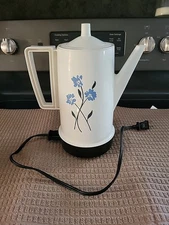 West Bend Blue Floral Percolator Coffee Pot 8 Cup MCM Electric Cornflower VTG US