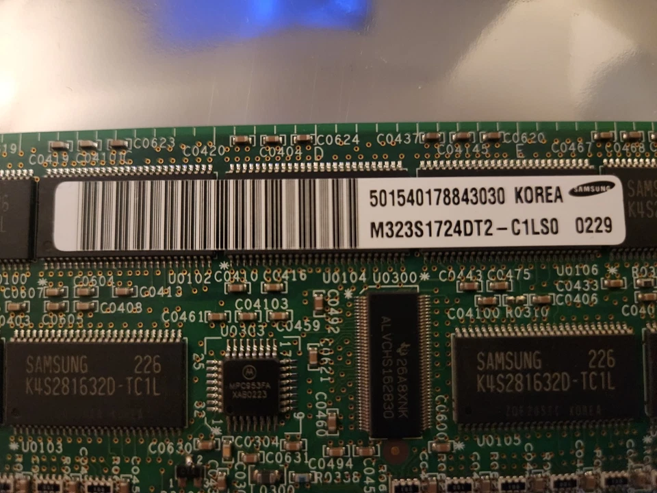 Samsung SUN M323S1724DT2-C1LS0 256mb DIMM SDRAM 100MHz PC100 232-Pin ECC Reg - Image 3 of 4