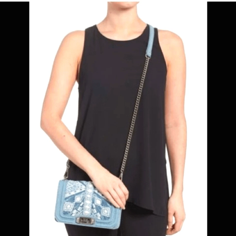 Bolso Bandolera Pequeño Rebecca Minkoff Love Denim Bordado Foto 3 de 4
