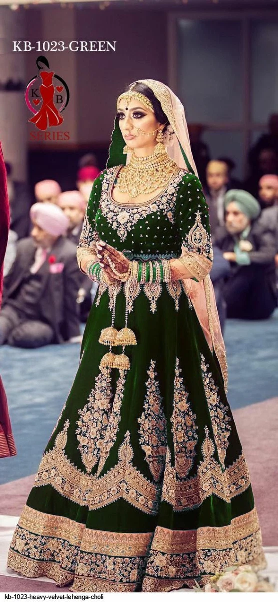 Velvet clearance lehenga designer