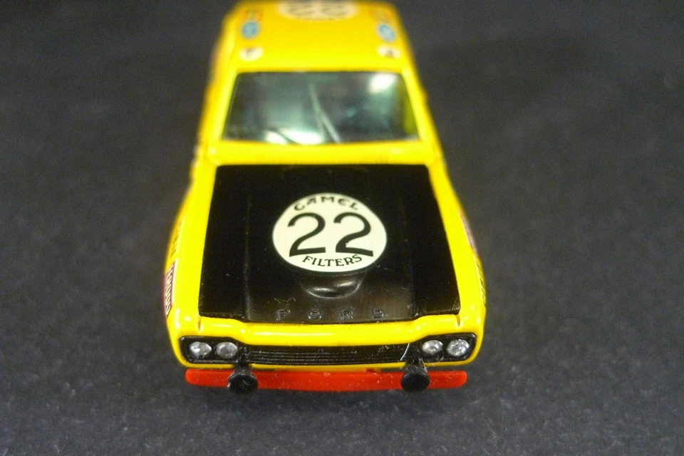 SOLIDO FRANCE.  Série 100.  FORD CAPRI .  REF:  190 + Boite. - Photo 3/4