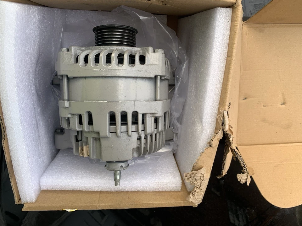 Alternador-Laramie, VIN: D, GAS, OHV, FI, Natural, Chrysler, HEMI, 16 válvulas Foto 3 de 4