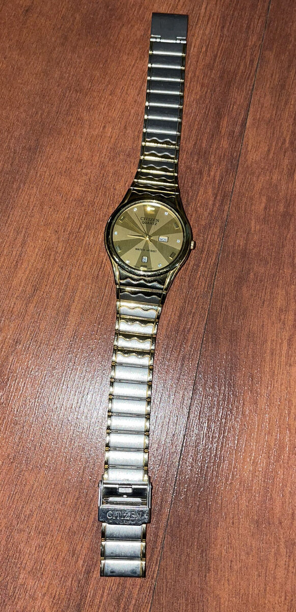 VTG CITIZEN Water Resist Quartz Watch Day Date Two Tone No VTG CITIZEN Water Resist Quartz Watch Day Date Two Tone No