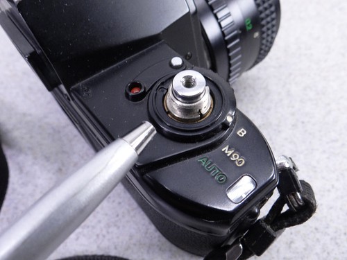 NIKON EM Camera (Black) w Albinar ADG 28mm 2.8 Lens / * AS IS - Picture 11 of 17