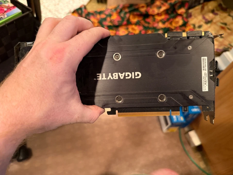 GIGABYTE GeForce GTX 1080 WINDFORCE OC 8G Graphics Card - GV-N1080WF3OC-8GD - Image 2 of 3