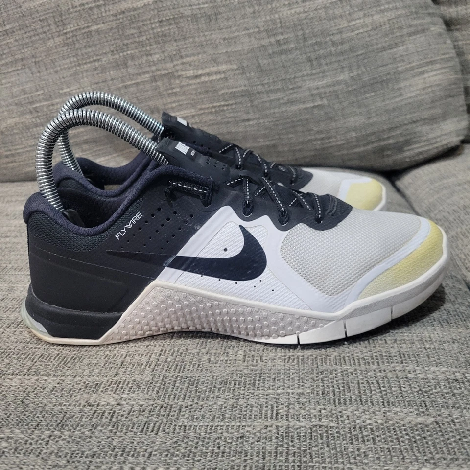 Tênis de ginástica Nike Metcon 2 feminino tamanho 6.5 treinamento crossfit 821913-100 branco preto - Imagem 3 de 4