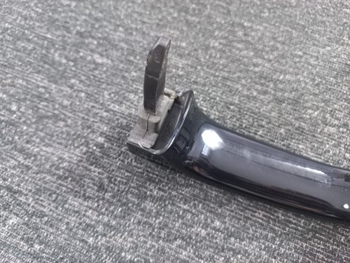 BMW 5-Series E60 E61 LCI Front Left Door Outer Grab Handle : SCHWARZ 2 / BLACK - Picture 6 of 14