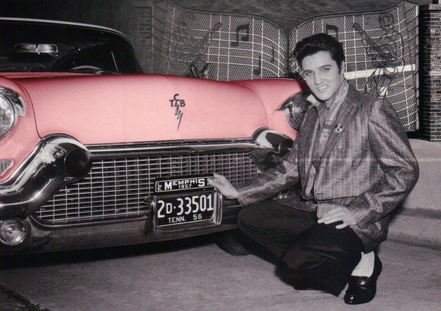 PLEASE READ BEFORE U BUY !!! Elvis Presley With Pink Cadillac Car --- Postcard PLEASE READ BEFORE U BUY !!! Elvis Presley With Pink Cadillac Car --- Postcard