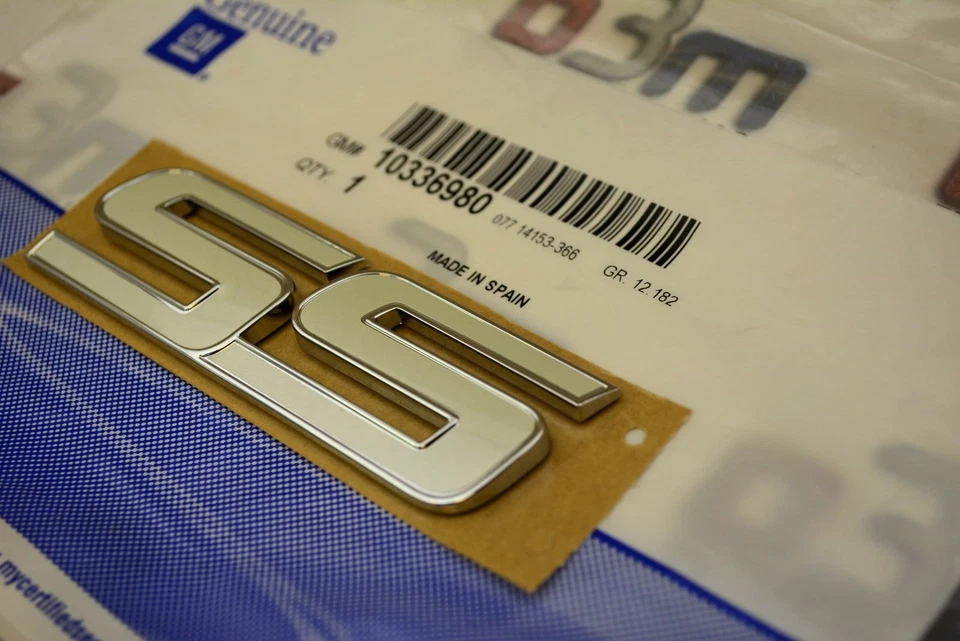 Chevrolet Cobalt HHR Trailblazer Impala Malibu SS задняя БЕЛАЯ ЭМБЛЕМА новый OEM - Изображение 3 из 4