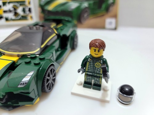 Lego 76907 - Lotus Evija - 2022 - 100% Build Complete - Picture 2 of 10