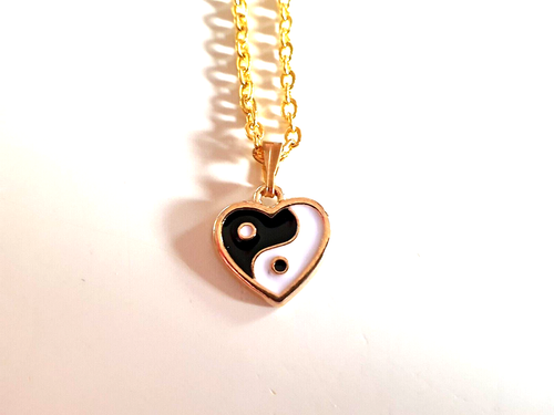 ☯Sweet Enamel Yin Yang Heart Charm Pendant Gold Plated Necklace☯ - Picture 3 of 8