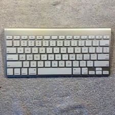 Apple A1314 Wireless Keyboard - Tested- One Day Shipping  