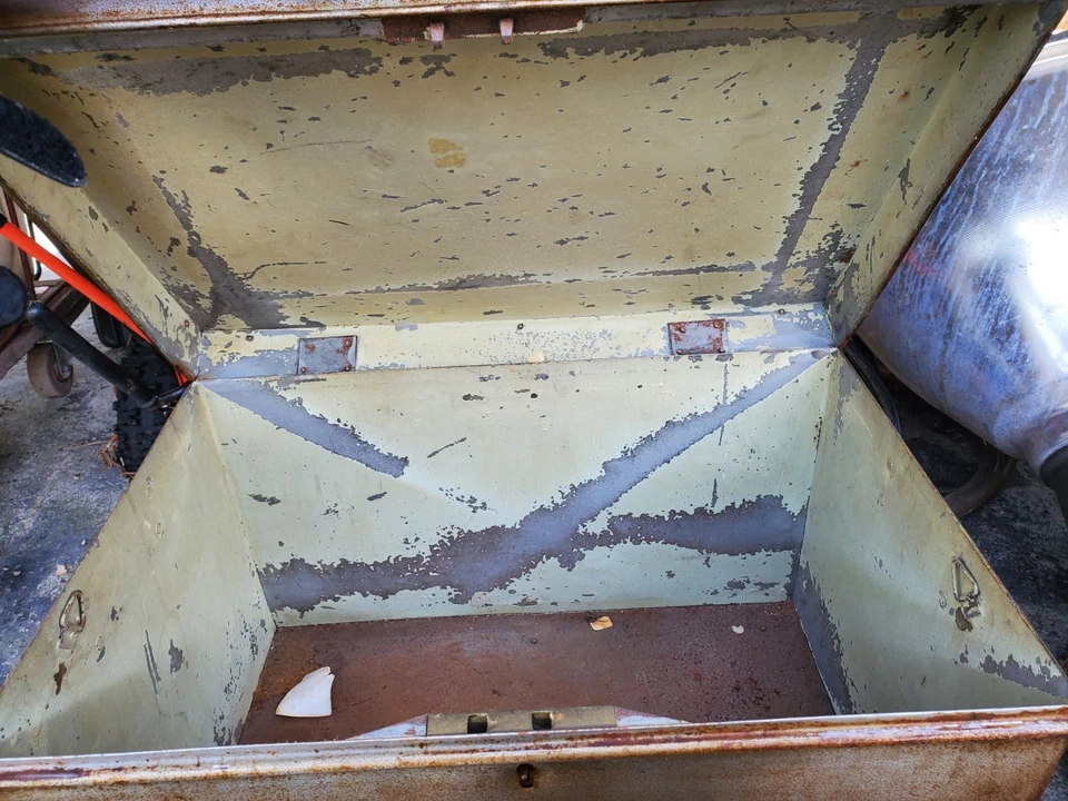 Antiguo armario seguro Milner's inglés de la Primera Guerra Mundial con soporte caja portátil resistente al fuego Foto 4 de 4