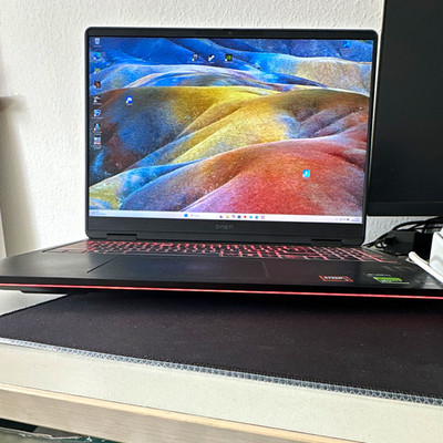 HP OMEN Gaming Laptop 16,1 Zoll AMD Ryzen 7 NVIDIA GeForce RTX Schwarz