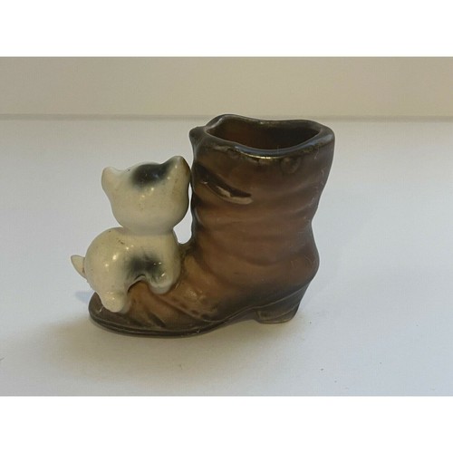 Kitten Cat on boot vintage figurine ceramic porcelain toothpick holder - Picture 6 of 8