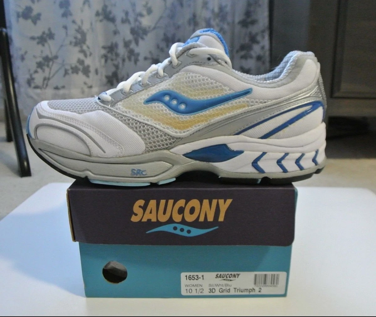 Saucony triumph 2 2025 womens silver