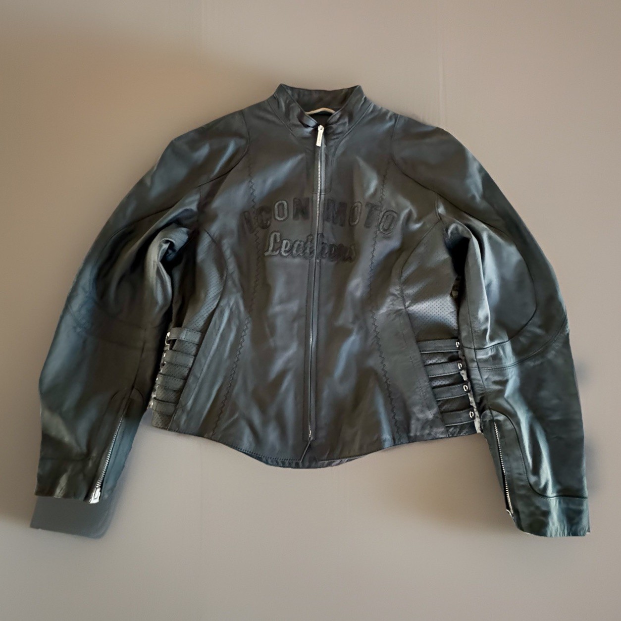 Icon Moto Jacket M Black Bombshell Leather Motorc… - image 1