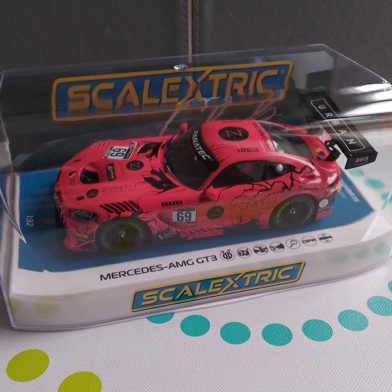 Picture 1 of 6