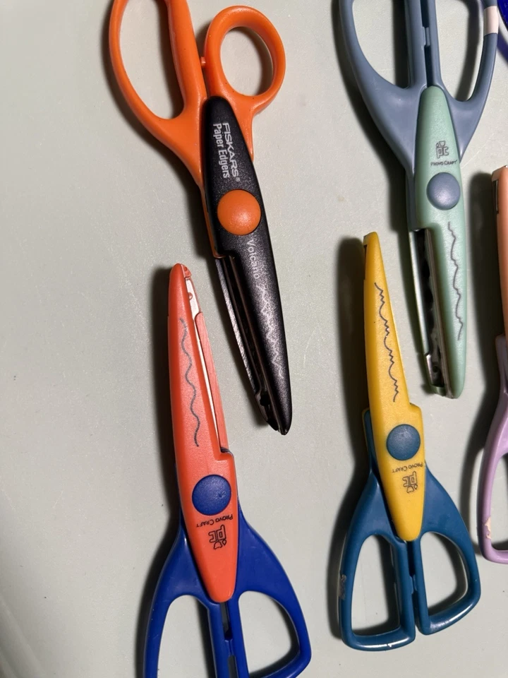 Лот из 7 декоративных ремесленных ножниц Fiskars кромки бумаги и Provo Craft формирователи - Изображение 2 из 4
